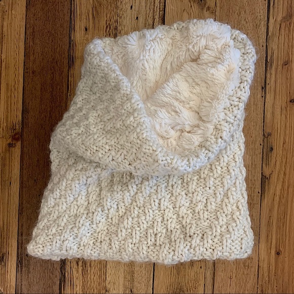 Gap Like New Snood/Scarf